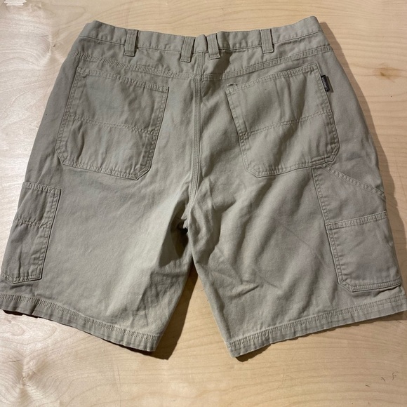 Wolverine Men's Khaki Shorts 42 (HS) - Picture 11 of 12